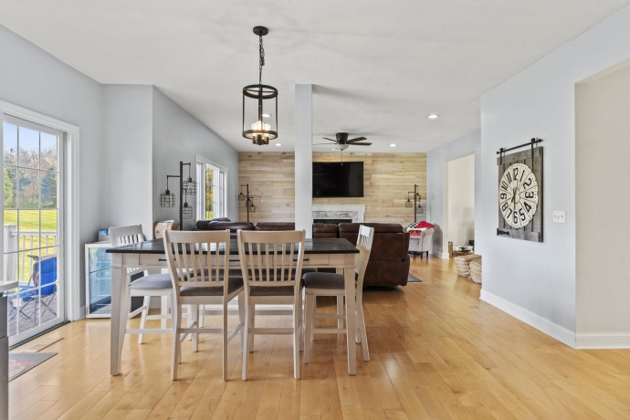 11251 WENTWORTH, BELVIDERE, Illinois 61008, 4 Bedrooms Bedrooms, ,4 BathroomsBathrooms,House,For Sale,WENTWORTH,202506921