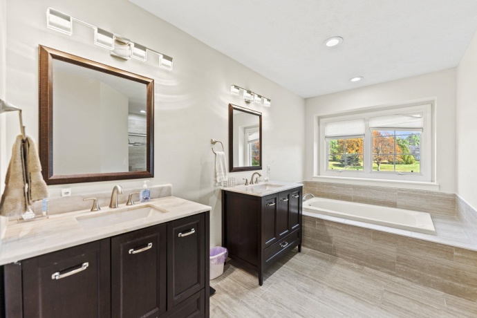 11251 WENTWORTH, BELVIDERE, Illinois 61008, 4 Bedrooms Bedrooms, ,4 BathroomsBathrooms,House,For Sale,WENTWORTH,202506921