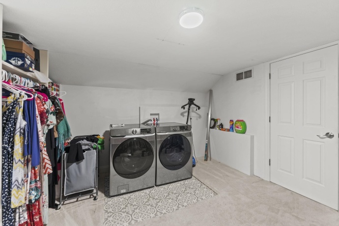 11251 WENTWORTH, BELVIDERE, Illinois 61008, 4 Bedrooms Bedrooms, ,4 BathroomsBathrooms,House,For Sale,WENTWORTH,202506921