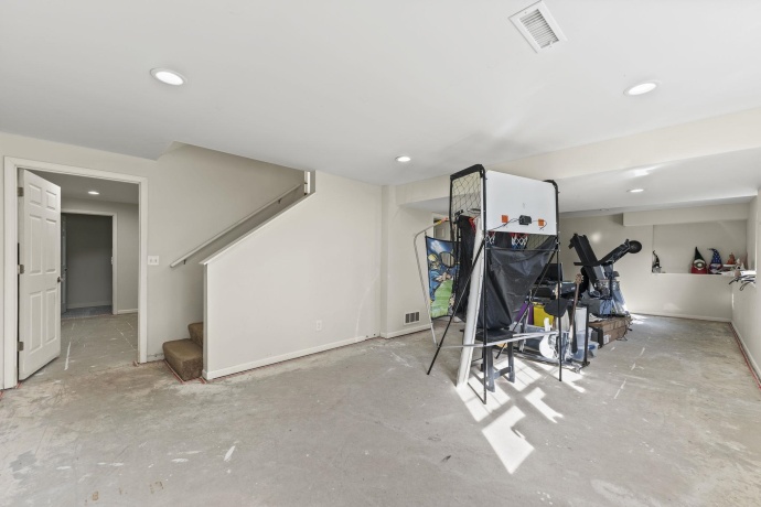 11251 WENTWORTH, BELVIDERE, Illinois 61008, 4 Bedrooms Bedrooms, ,4 BathroomsBathrooms,House,For Sale,WENTWORTH,202506921