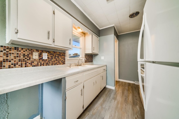 417 27th, ROCKFORD, Illinois 61108, 3 Bedrooms Bedrooms, ,2 BathroomsBathrooms,House,For Sale,27th,202506922