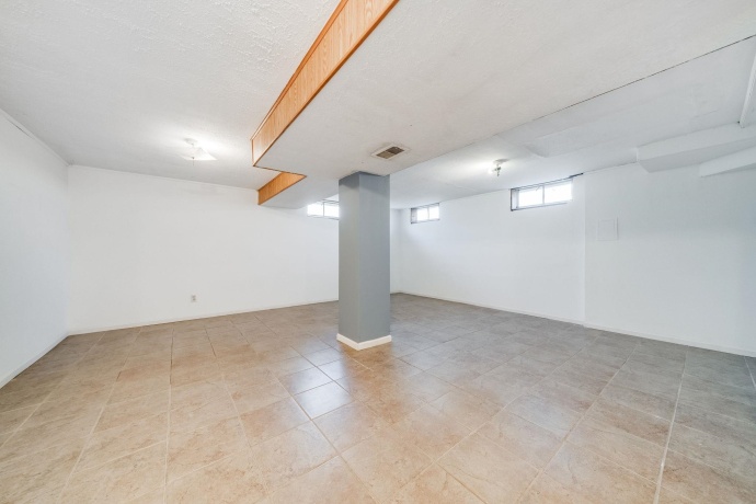 417 27th, ROCKFORD, Illinois 61108, 3 Bedrooms Bedrooms, ,2 BathroomsBathrooms,House,For Sale,27th,202506922