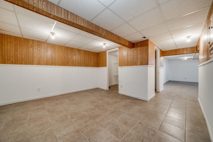 417 27th, ROCKFORD, Illinois 61108, 3 Bedrooms Bedrooms, ,2 BathroomsBathrooms,House,For Sale,27th,202506922