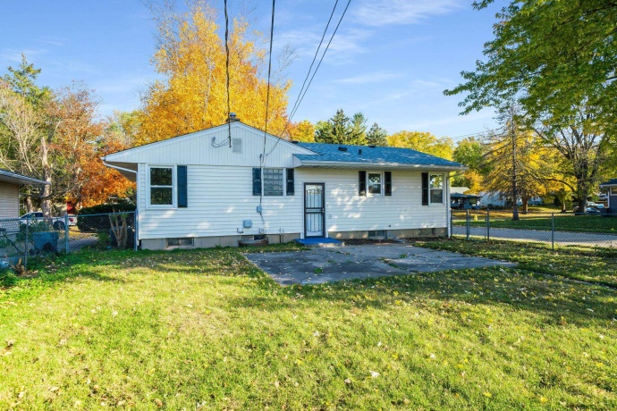 417 27th, ROCKFORD, Illinois 61108, 3 Bedrooms Bedrooms, ,2 BathroomsBathrooms,House,For Sale,27th,202506922