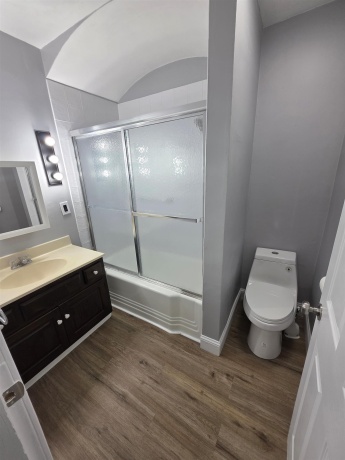 111 Empire, FREEPORT, Illinois 61032, 4 Bedrooms Bedrooms, ,2 BathroomsBathrooms,House,For Sale,Empire,202506931