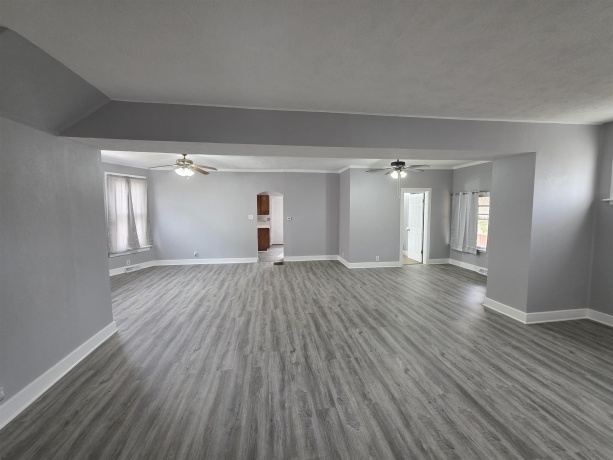 111 Empire, FREEPORT, Illinois 61032, 4 Bedrooms Bedrooms, ,2 BathroomsBathrooms,House,For Sale,Empire,202506931