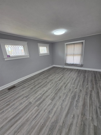 111 Empire, FREEPORT, Illinois 61032, 4 Bedrooms Bedrooms, ,2 BathroomsBathrooms,House,For Sale,Empire,202506931