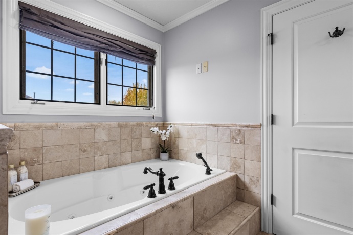 6216 Schaumburg, ROSCOE, Illinois 61073, 4 Bedrooms Bedrooms, ,2 BathroomsBathrooms,House,For Sale,Schaumburg,202506932