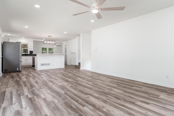 215 Judy, MACHESNEY PARK, Illinois 61115, 3 Bedrooms Bedrooms, ,1 BathroomBathrooms,House,For Sale,Judy,202503763