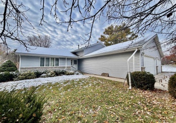 5927 Linden, ROCKFORD, Illinois 61109, 4 Bedrooms Bedrooms, ,2 BathroomsBathrooms,House,For Sale,Linden,202506936