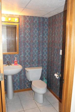 5927 Linden, ROCKFORD, Illinois 61109, 4 Bedrooms Bedrooms, ,2 BathroomsBathrooms,House,For Sale,Linden,202506936