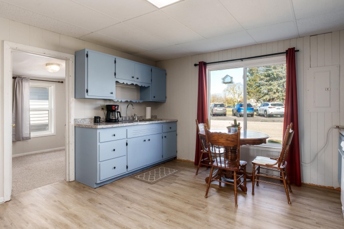 428 Chapel, ROCKTON, Illinois 61072, 2 Bedrooms Bedrooms, ,1 BathroomBathrooms,House,For Sale,Chapel,202506939