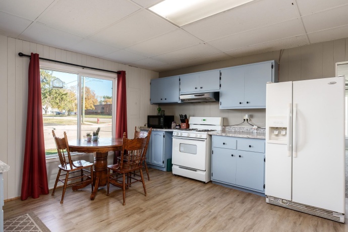 428 Chapel, ROCKTON, Illinois 61072, 2 Bedrooms Bedrooms, ,1 BathroomBathrooms,House,For Sale,Chapel,202506939