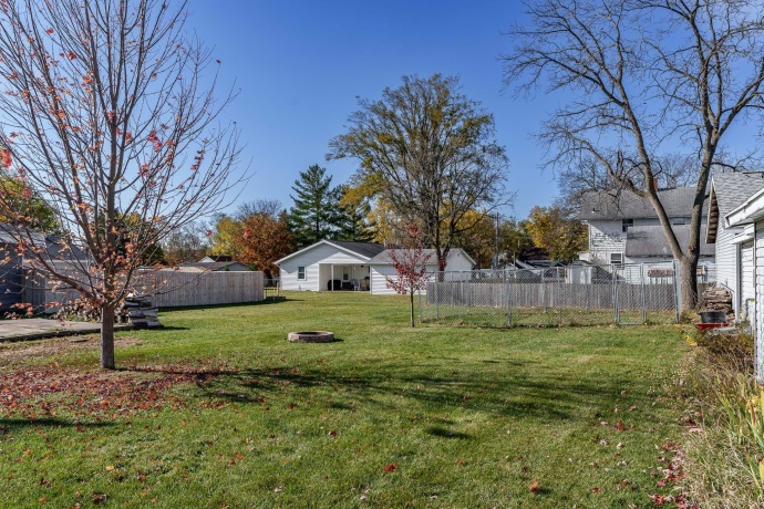 428 Chapel, ROCKTON, Illinois 61072, 2 Bedrooms Bedrooms, ,1 BathroomBathrooms,House,For Sale,Chapel,202506939