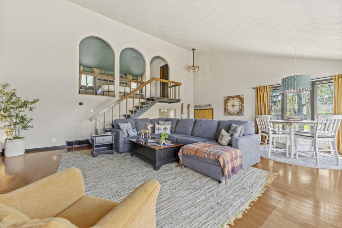 10632 VENTURA, MACHESNEY PARK, Illinois 61115, 3 Bedrooms Bedrooms, ,1 BathroomBathrooms,House,For Sale,VENTURA,202506941