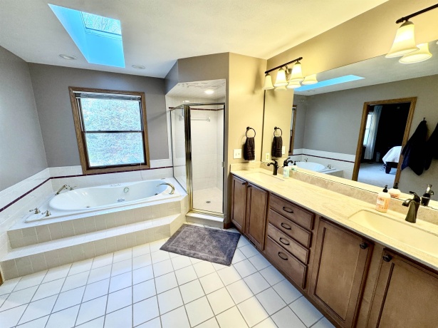 3558 Burlwood, ROCKFORD, Illinois 61114, 5 Bedrooms Bedrooms, ,3 BathroomsBathrooms,House,For Sale,Burlwood,202506946