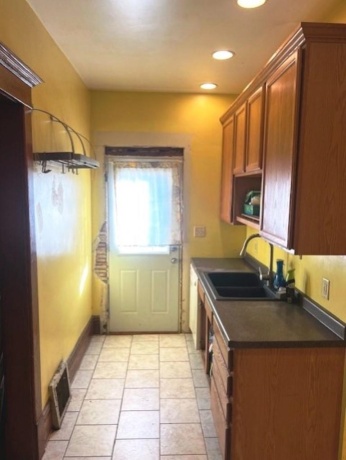 207 South St., LENA, Illinois 61048, 3 Bedrooms Bedrooms, ,2 BathroomsBathrooms,House,For Sale,South St.,202506947