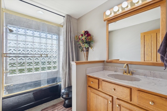 97 Highcrest, SHANNON, Illinois 61078, 2 Bedrooms Bedrooms, ,2 BathroomsBathrooms,House,For Sale,Highcrest,202506948