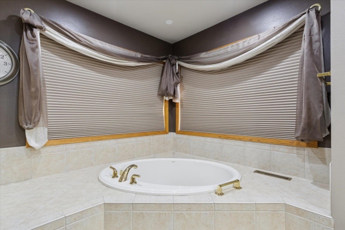 97 Highcrest, SHANNON, Illinois 61078, 2 Bedrooms Bedrooms, ,2 BathroomsBathrooms,House,For Sale,Highcrest,202506948