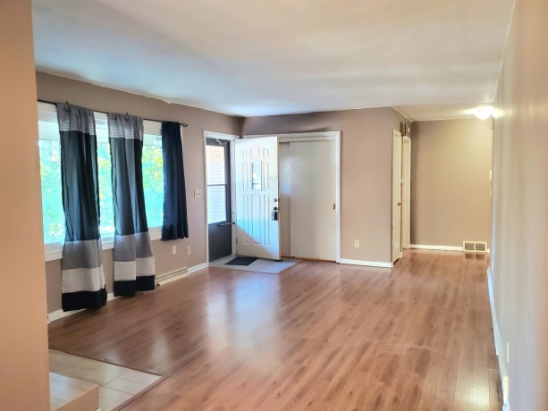 414 Hilton, ROCKFORD, Illinois 61107, 3 Bedrooms Bedrooms, ,2 BathroomsBathrooms,House,For Sale,Hilton,202506385