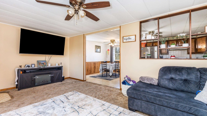 620 Clinton, GALENA, Illinois 61036, 3 Bedrooms Bedrooms, ,1 BathroomBathrooms,House,For Sale,Clinton,202506960