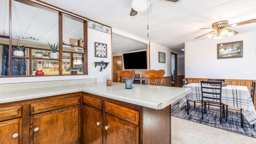 620 Clinton, GALENA, Illinois 61036, 3 Bedrooms Bedrooms, ,1 BathroomBathrooms,House,For Sale,Clinton,202506960