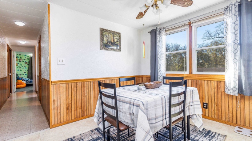 620 Clinton, GALENA, Illinois 61036, 3 Bedrooms Bedrooms, ,1 BathroomBathrooms,House,For Sale,Clinton,202506960