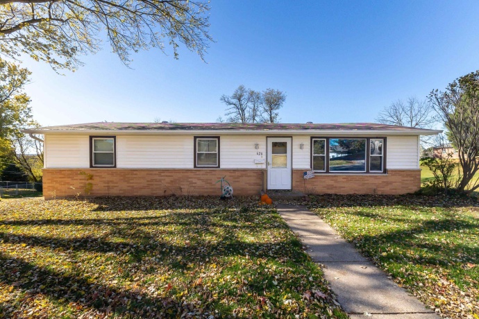 620 Clinton, GALENA, Illinois 61036, 3 Bedrooms Bedrooms, ,1 BathroomBathrooms,House,For Sale,Clinton,202506960