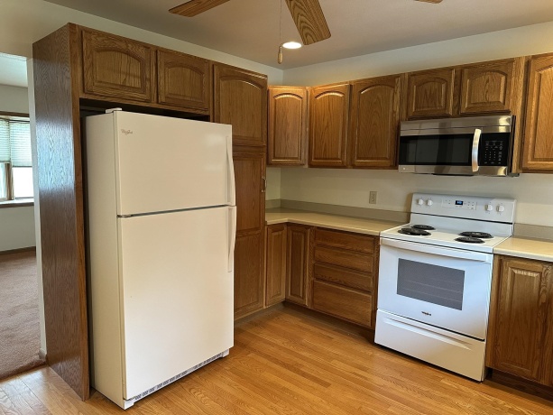 401 Shumway, LENA, Illinois 61048, 2 Bedrooms Bedrooms, ,2 BathroomsBathrooms,House,For Sale,Shumway,202506966