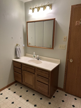 401 Shumway, LENA, Illinois 61048, 2 Bedrooms Bedrooms, ,2 BathroomsBathrooms,House,For Sale,Shumway,202506966