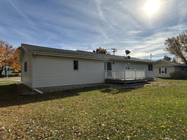 401 Shumway, LENA, Illinois 61048, 2 Bedrooms Bedrooms, ,2 BathroomsBathrooms,House,For Sale,Shumway,202506966