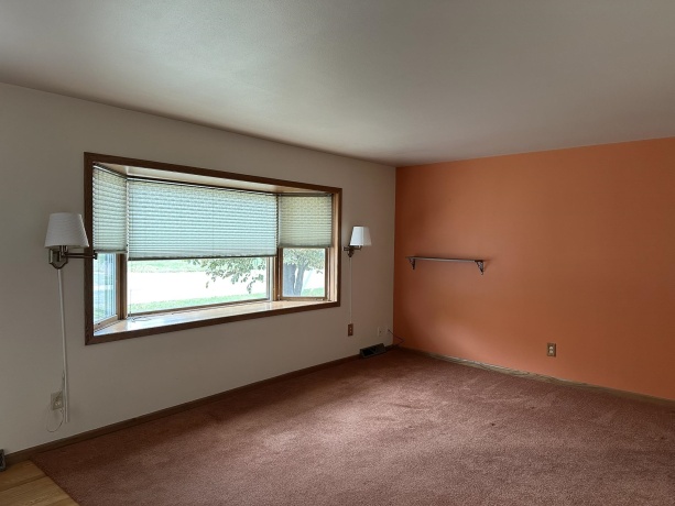 401 Shumway, LENA, Illinois 61048, 2 Bedrooms Bedrooms, ,2 BathroomsBathrooms,House,For Sale,Shumway,202506966