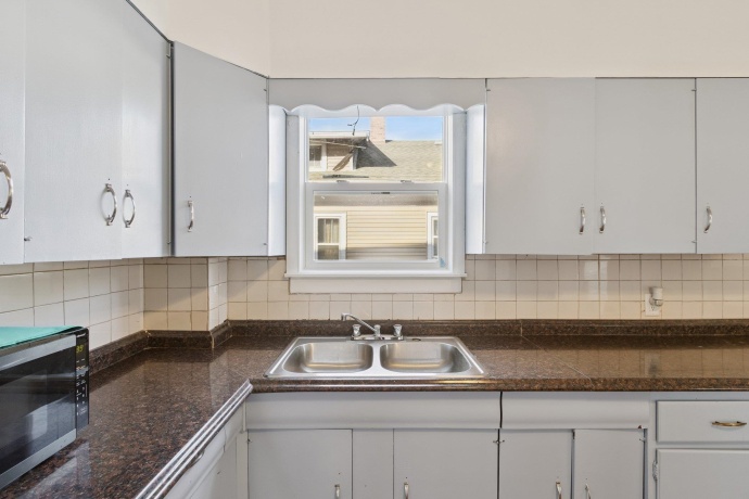 434 16th, ROCKFORD, Illinois 61104, ,2 Units,For Sale,16th,202506216