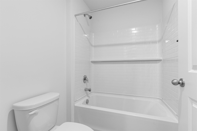 9981 Humboldt, HUNTLEY, Illinois 60142, 4 Bedrooms Bedrooms, ,2 BathroomsBathrooms,House,For Sale,Humboldt,202506969