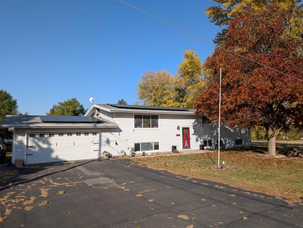 2042 Kenneth, FREEPORT, Illinois 61032, 5 Bedrooms Bedrooms, ,2 BathroomsBathrooms,House,For Sale,Kenneth,202506988