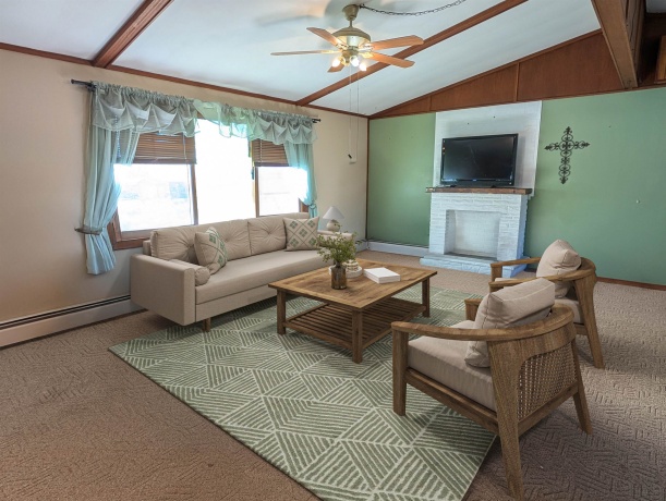 2042 Kenneth, FREEPORT, Illinois 61032, 5 Bedrooms Bedrooms, ,2 BathroomsBathrooms,House,For Sale,Kenneth,202506988