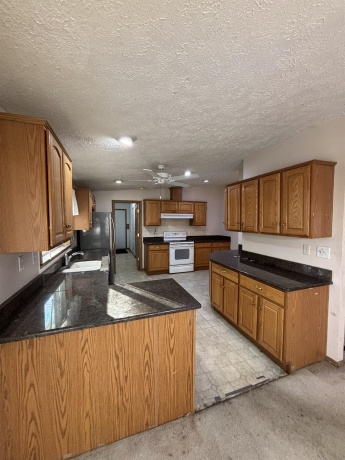 5647 BUTTERCUP, MACHESNEY PARK, Illinois 61115, 3 Bedrooms Bedrooms, ,2 BathroomsBathrooms,House,For Sale,BUTTERCUP,202506995