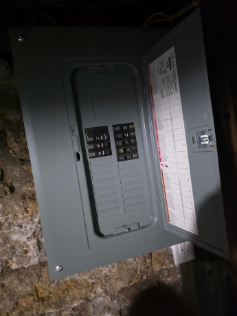 632 iroquois, FREEPORT, Illinois 61032, 3 Bedrooms Bedrooms, ,1 BathroomBathrooms,House,For Sale,iroquois,202506999