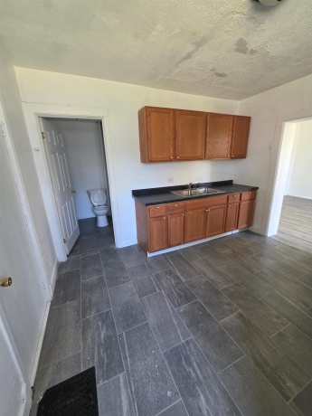 632 iroquois, FREEPORT, Illinois 61032, 3 Bedrooms Bedrooms, ,1 BathroomBathrooms,House,For Sale,iroquois,202506999