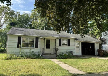 627 Homer, FREEPORT, Illinois 61032, 2 Bedrooms Bedrooms, ,1 BathroomBathrooms,House,For Sale,Homer,202507000