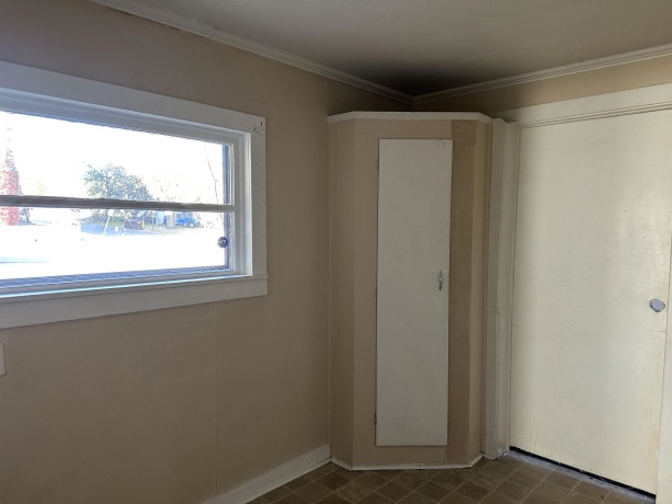 43-45 Iroquois, FREEPORT, Illinois 61032, ,2 Units,For Sale,Iroquois,202506996