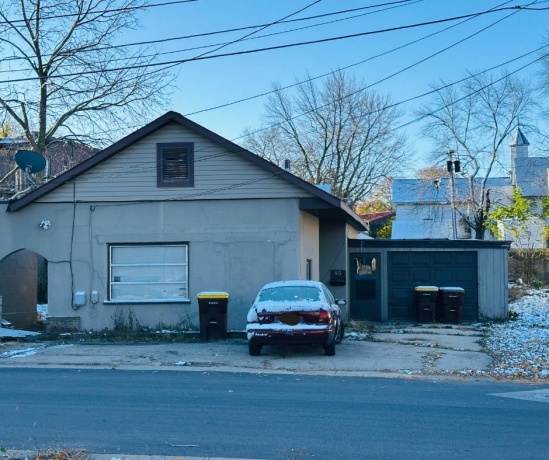 43-45 Iroquois, FREEPORT, Illinois 61032, ,2 Units,For Sale,Iroquois,202506996