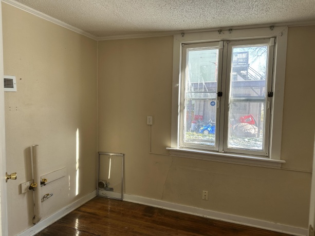 43-45 Iroquois, FREEPORT, Illinois 61032, ,2 Units,For Sale,Iroquois,202506996