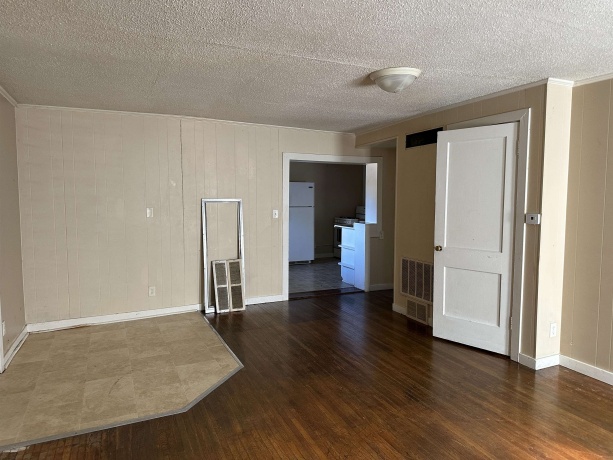 43-45 Iroquois, FREEPORT, Illinois 61032, ,2 Units,For Sale,Iroquois,202506996