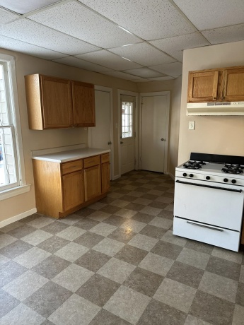 1109 Carroll, FREEPORT, Illinois 61032, ,2 Units,For Sale,Carroll,202506998