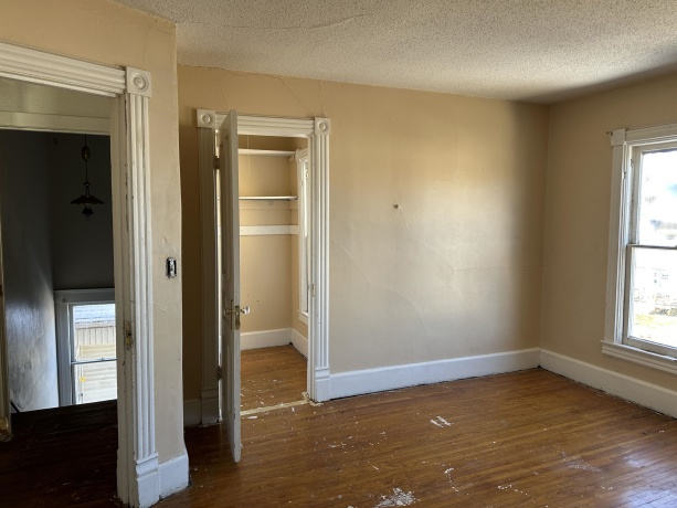 1109 Carroll, FREEPORT, Illinois 61032, ,2 Units,For Sale,Carroll,202506998