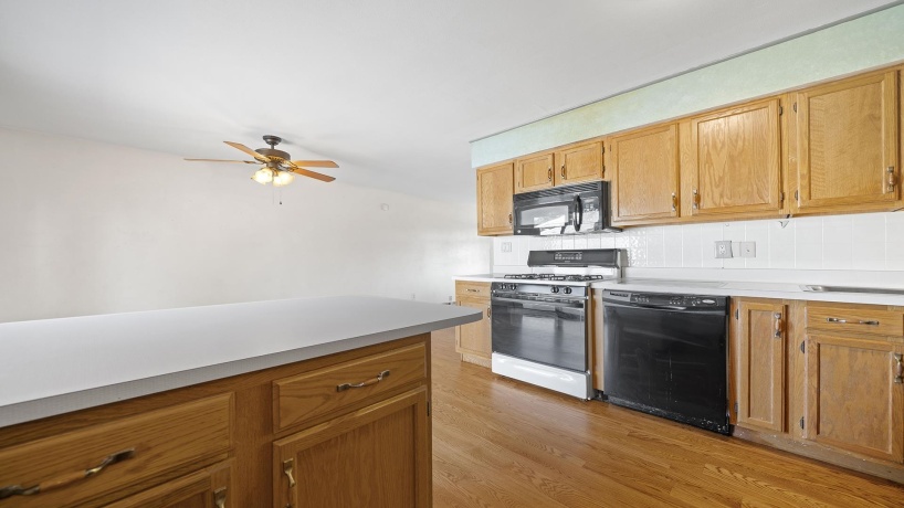 3304 Chadwick, ROCKFORD, Illinois 61108, 3 Bedrooms Bedrooms, ,1 BathroomBathrooms,House,For Sale,Chadwick,202506062