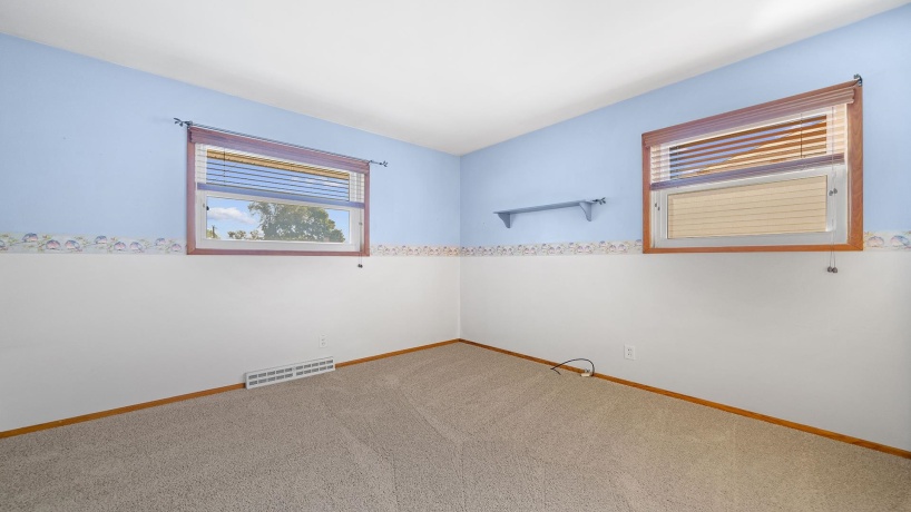 3304 Chadwick, ROCKFORD, Illinois 61108, 3 Bedrooms Bedrooms, ,1 BathroomBathrooms,House,For Sale,Chadwick,202506062