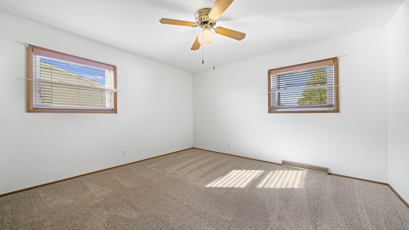 3304 Chadwick, ROCKFORD, Illinois 61108, 3 Bedrooms Bedrooms, ,1 BathroomBathrooms,House,For Sale,Chadwick,202506062