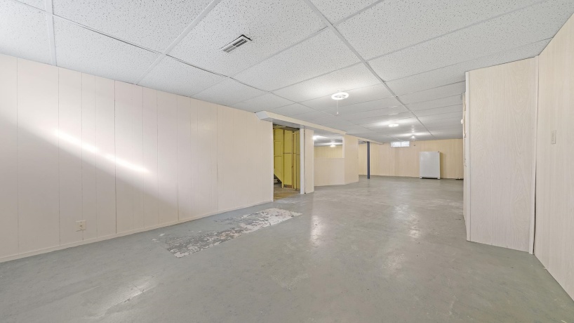 3304 Chadwick, ROCKFORD, Illinois 61108, 3 Bedrooms Bedrooms, ,1 BathroomBathrooms,House,For Sale,Chadwick,202506062